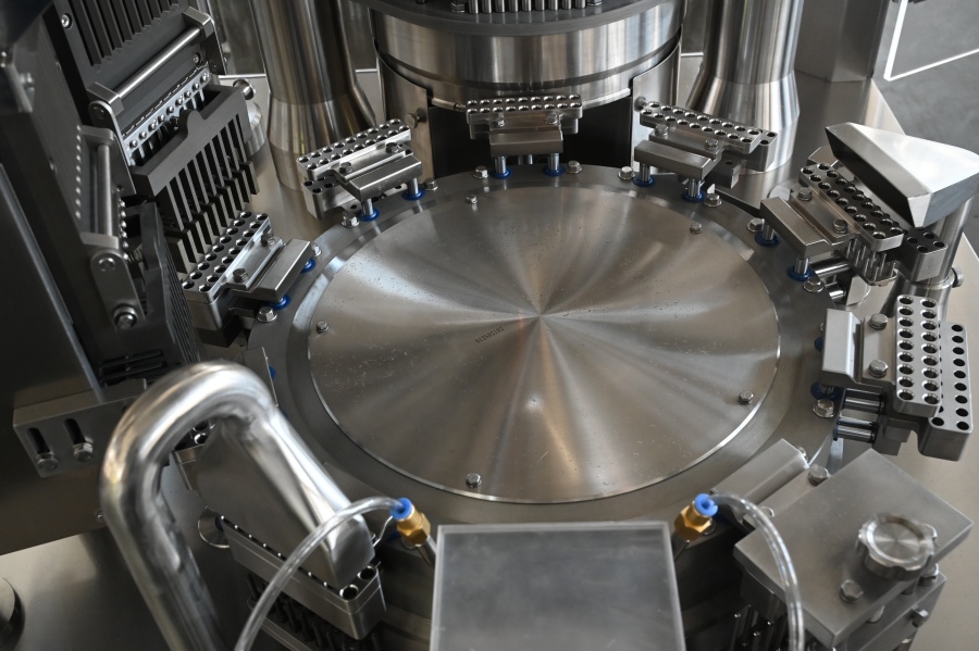 Station de travail capsule avec plateau tournant