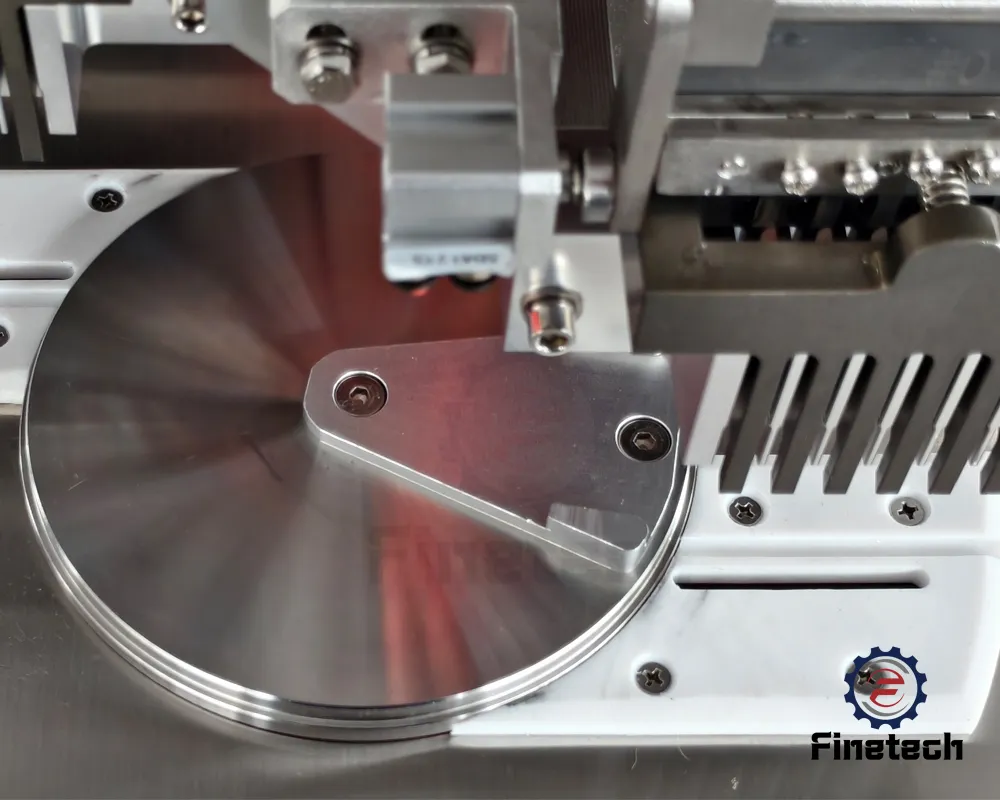 Capsule feeding fork