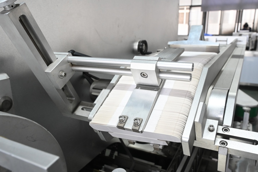 カートン供給システム