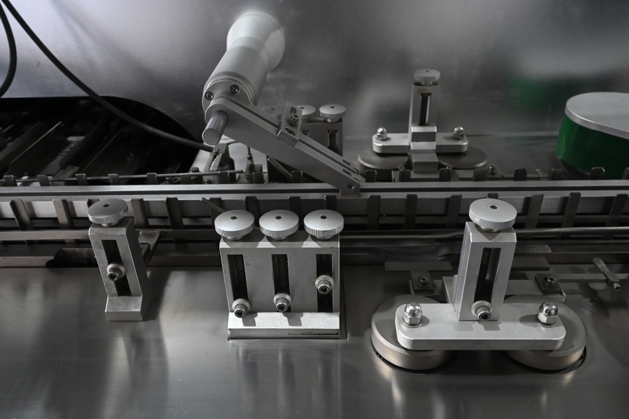 連続閉鎖および密封システム