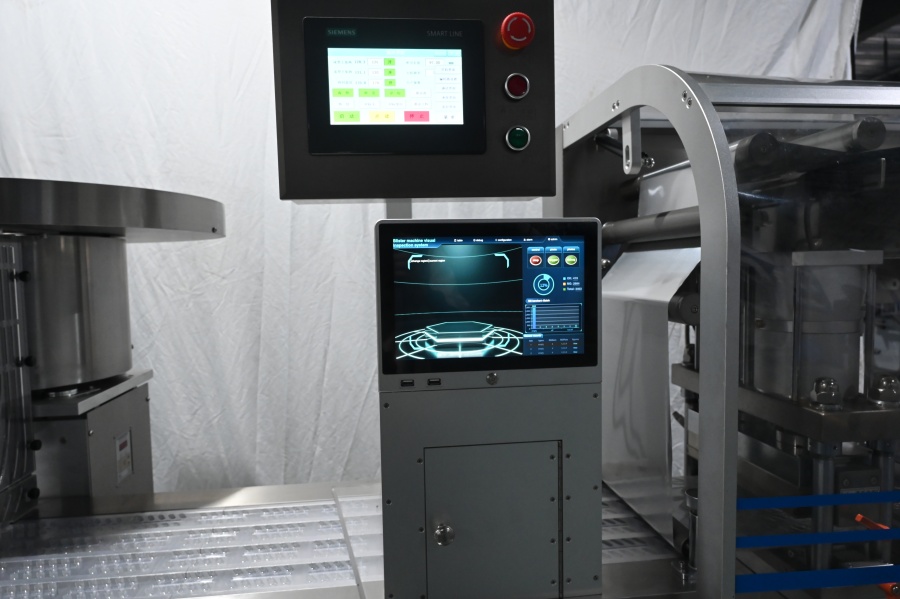 制御および検出パネル