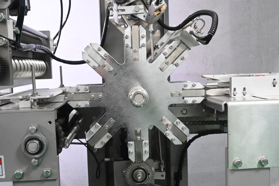 Folding & Wrapping Unit
