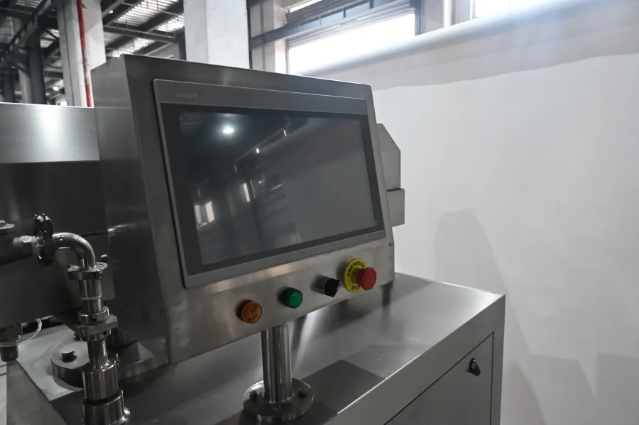 HMI-Bedienfeld