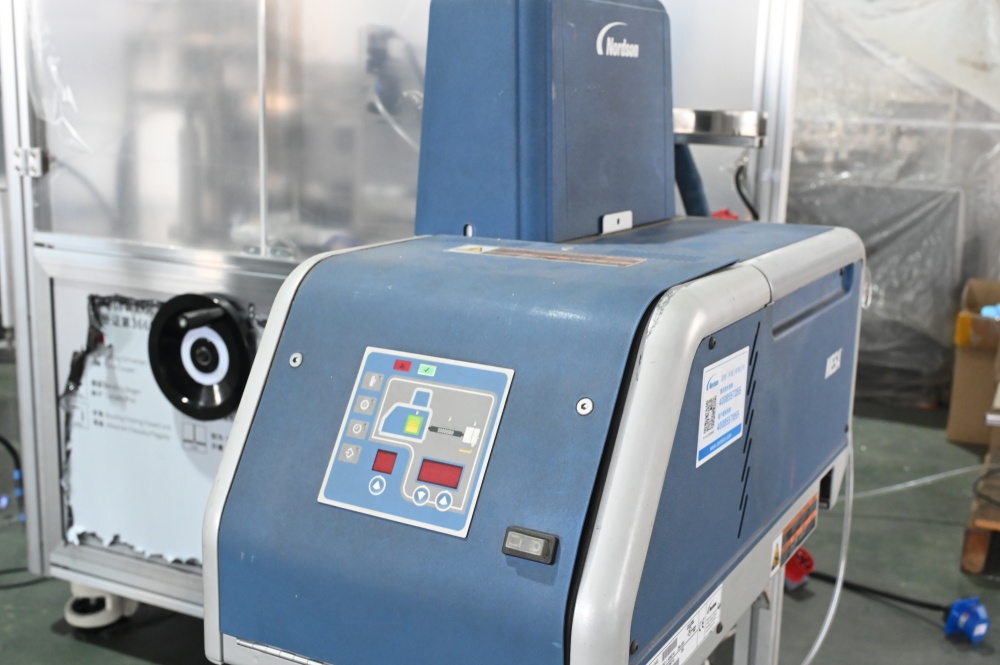 ホットメルト接着剤システム