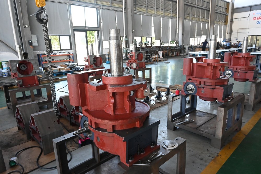 Rotary tablet press assembly plant