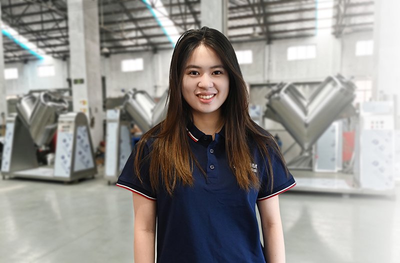 Bella, responsable commerciale, vous propose des solutions de machines à mélanger adaptées à votre activité (2)