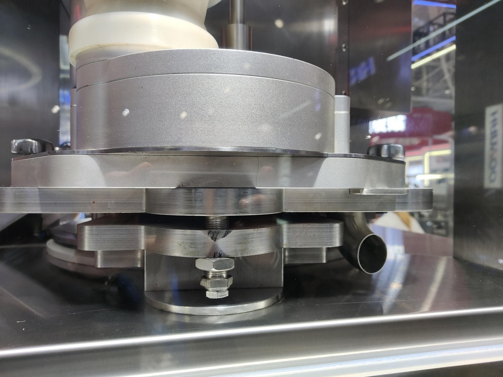 スタンピングダイステーション