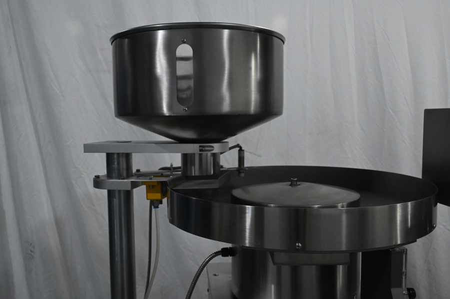 タブレットフィーダー