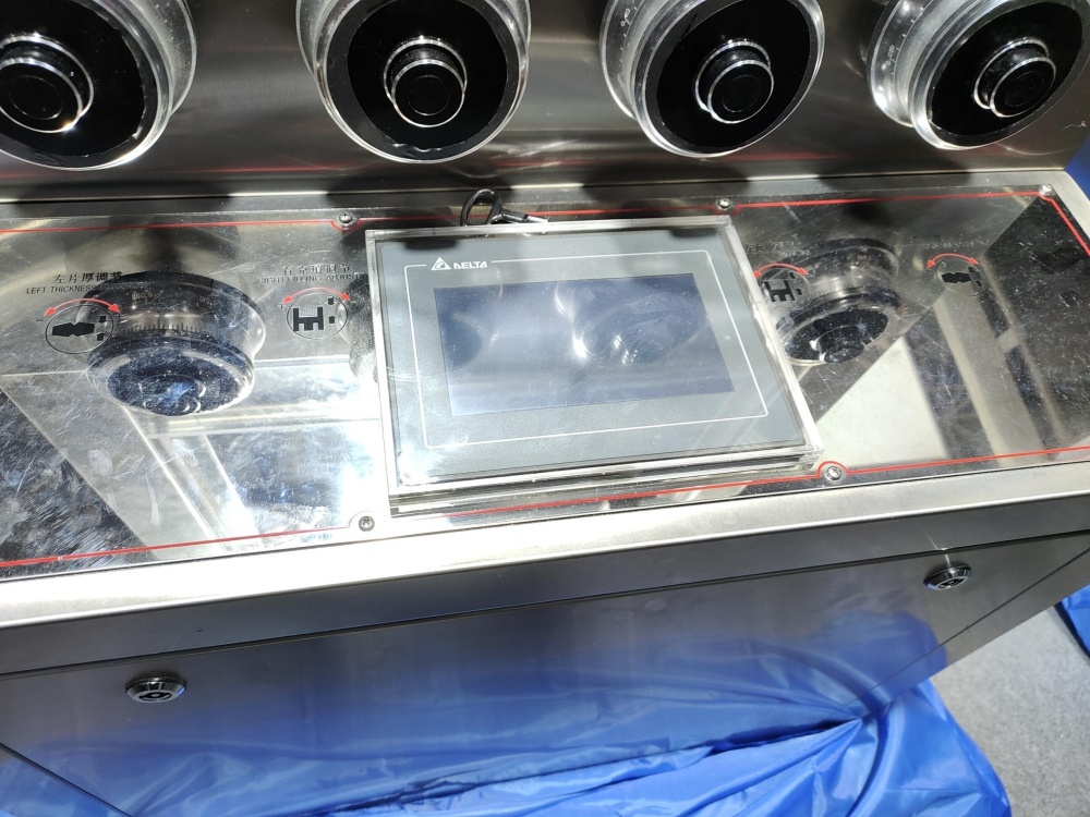 タッチスクリーンコントロールパネル