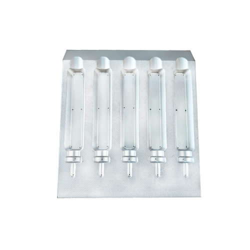 Mold-used-to-make-plastic-ampoule