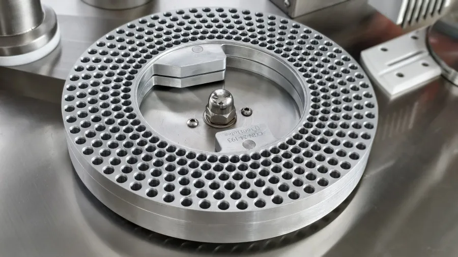 What is a Semi-Automatic Capsule Filling Machine? 18 Ejectingpin plate