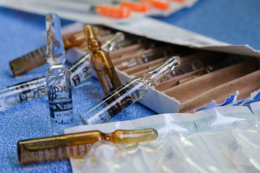ampoules empty bottle