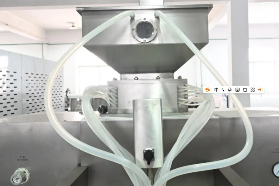 Was ist eine Softgel-Kapselmaschine? 13 Gletain-Fülltank