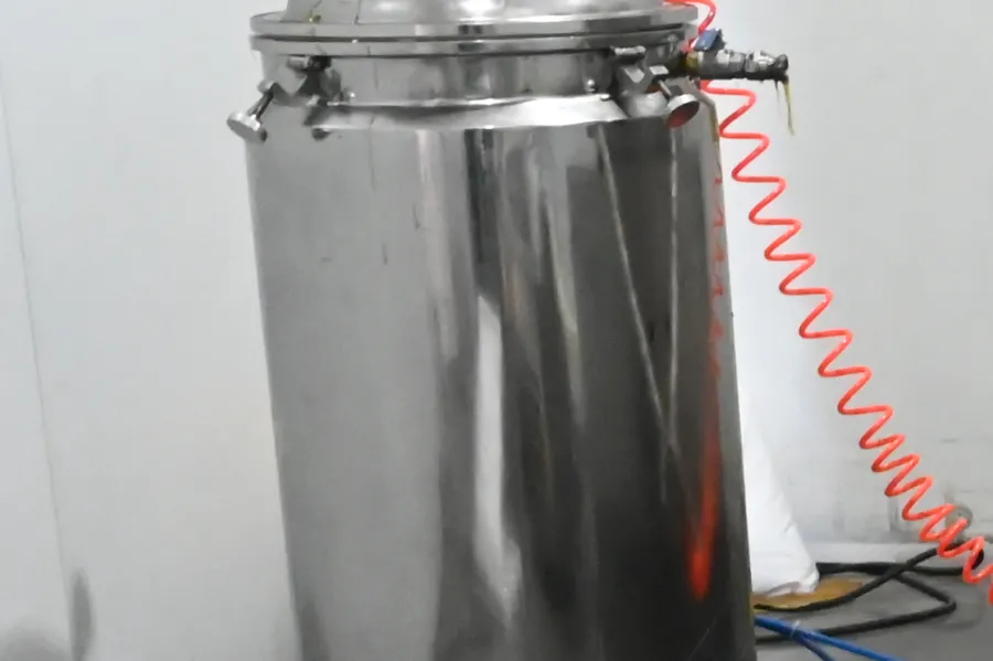 Was ist eine Softgel-Kapselmaschine? 11 Gelatinetank