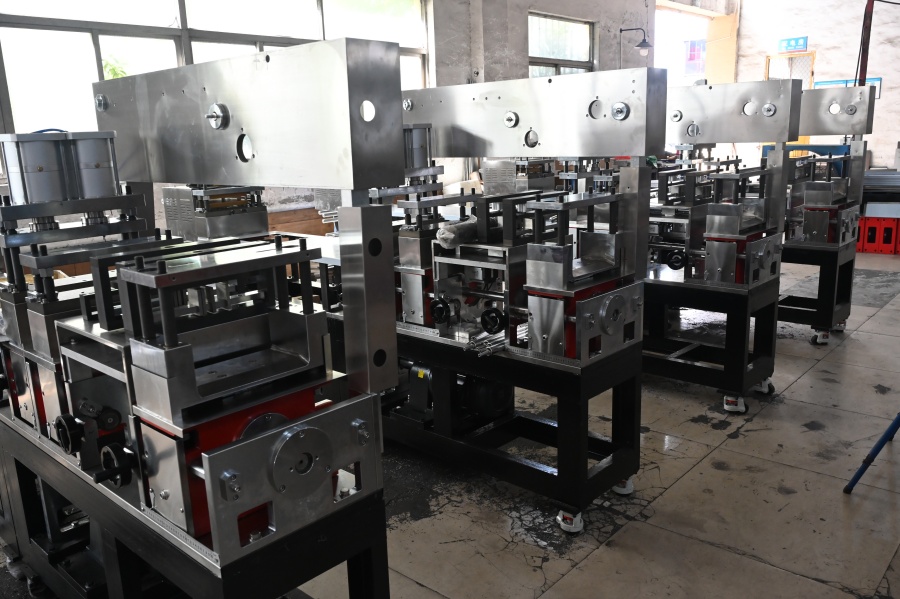 ブリスター包装機の作り方