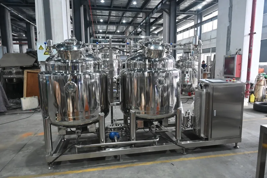 What is a Cosmetic Cream Mixer Machine? 8 Mixing Tank