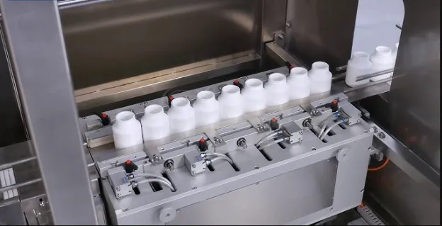 Şişe Paketleme Hattı Nedir? Temel Özellikleri, Uygulamaları ve Ana Bileşenleri 3 Biberon durulama makinesi