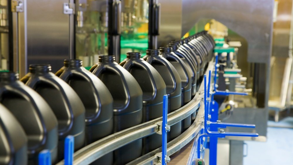 Bottling Line Equipment | Process and Types 13 Industrial Liquids Filling line