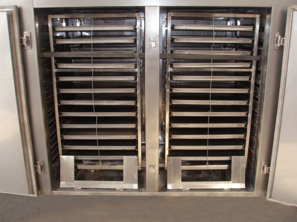 Pharmaceutical Oven: 101 Guide in 2026 2 Oven racks and shelves
