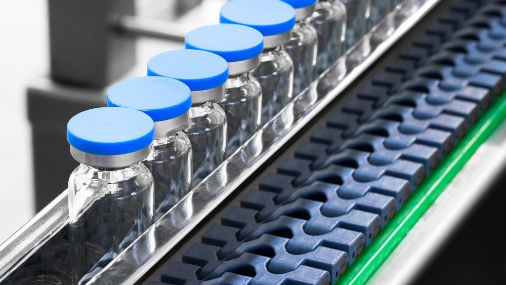Bottling Line Equipment | Process and Types 12 Pharmaceuticals Vials Filling Line