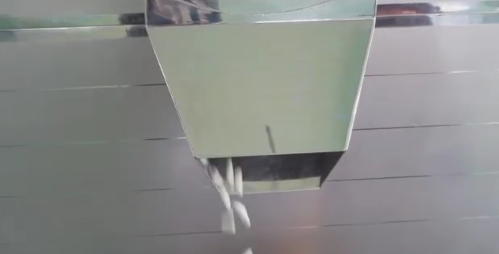 Placas guía y sistema de descarga