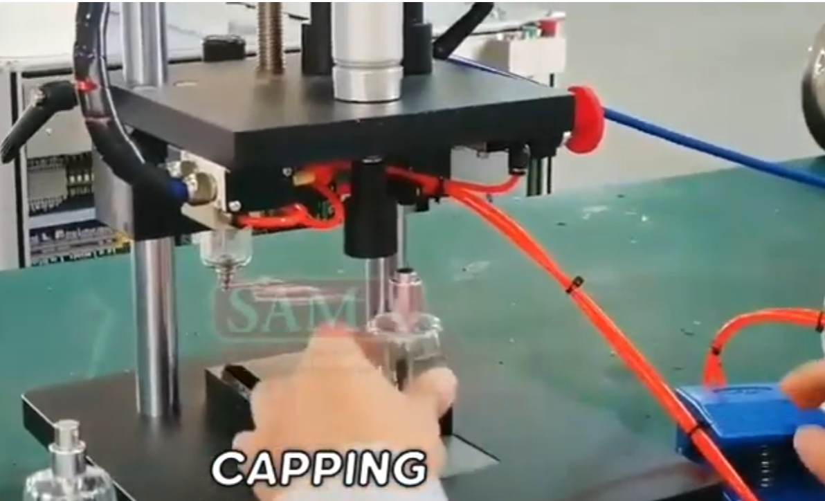 Şişe Boşaltma ve Kapak Takma