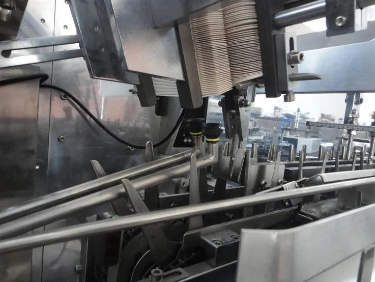 Carton Vacuum Forming Device