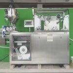 Machine à emballer les blisters de liquides2