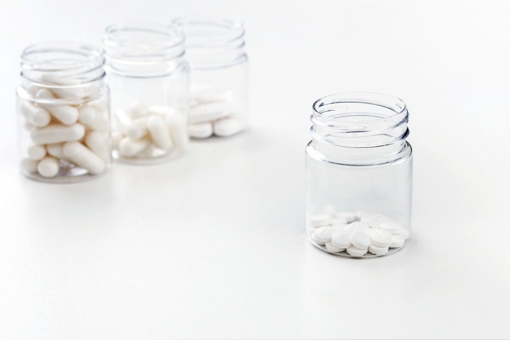 Pharmaceutical Jar: The Complete Overview 5 Clear Glass Tablet Jars