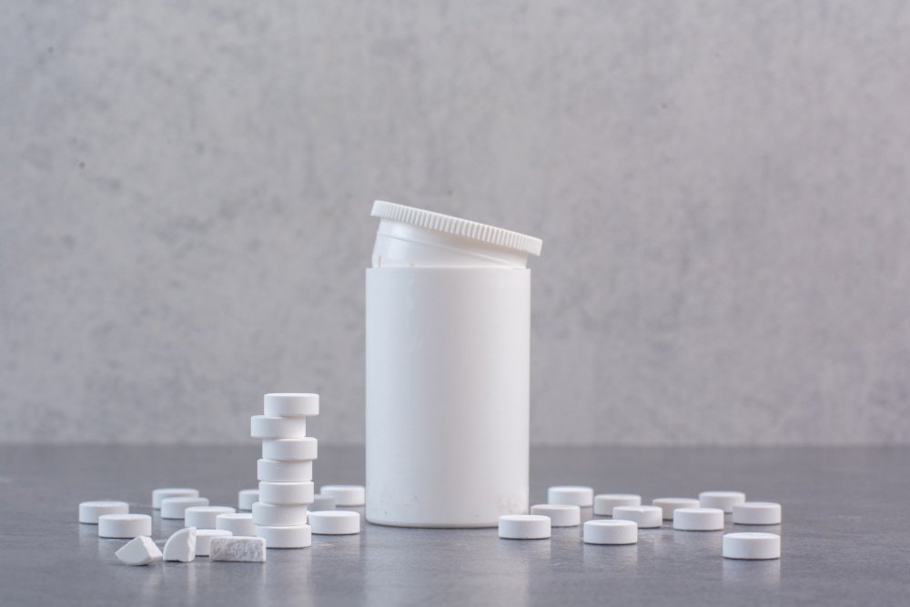 Pharmaceutical Jar: The Complete Overview 2 HPDE Tablet jar
