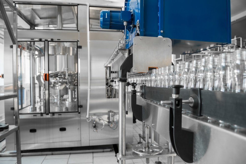 What is a Filling Line Machine? 2 Liquid Filling Line Machines