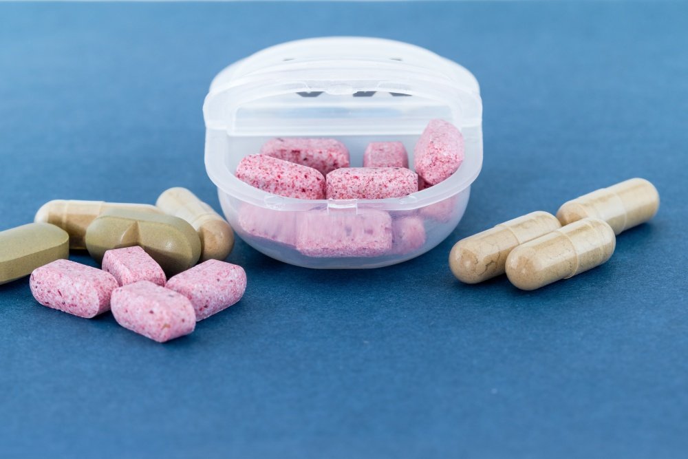 Pharmaceutical Jar: The Complete Overview 3 PET Tablet Jar