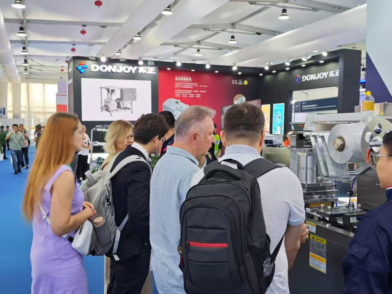 Report on Finetech's Participation in The 2026 Shanghai CPHI Exhibition 4 European clients are inquiring about the DPP-150 blister packing machine