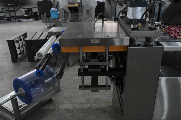 Tropische Blisterverpackungsmaschine 3 Heißversiegelte Teile
