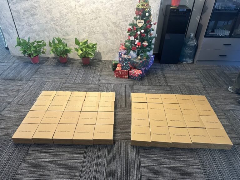 Jack compró 40 placas manuales de llenado de cápsulas