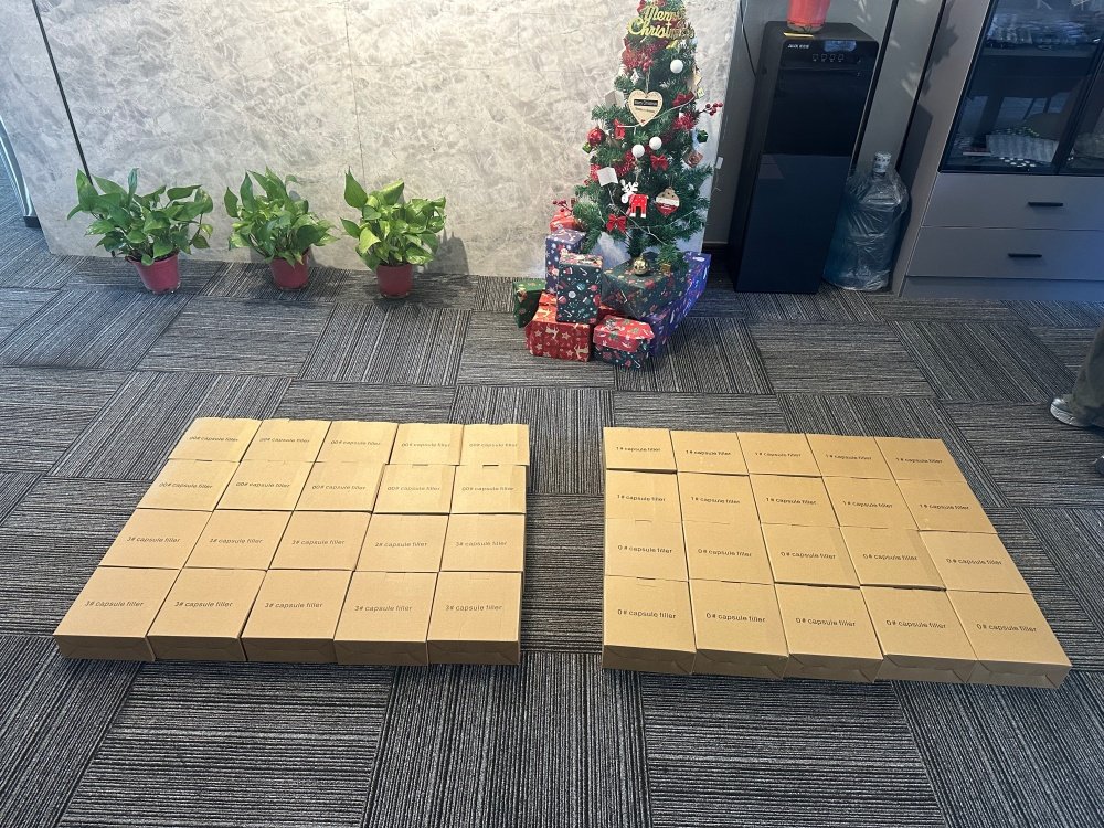 Jack purchased 40 manual capsule filling plates