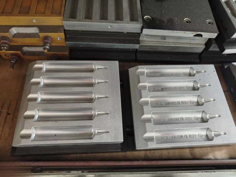 Case Study: Finetech Provides Ampoule Filling Solutions For an Argentine Client. 2 Argentine Clients Plastic Ampoule Mould