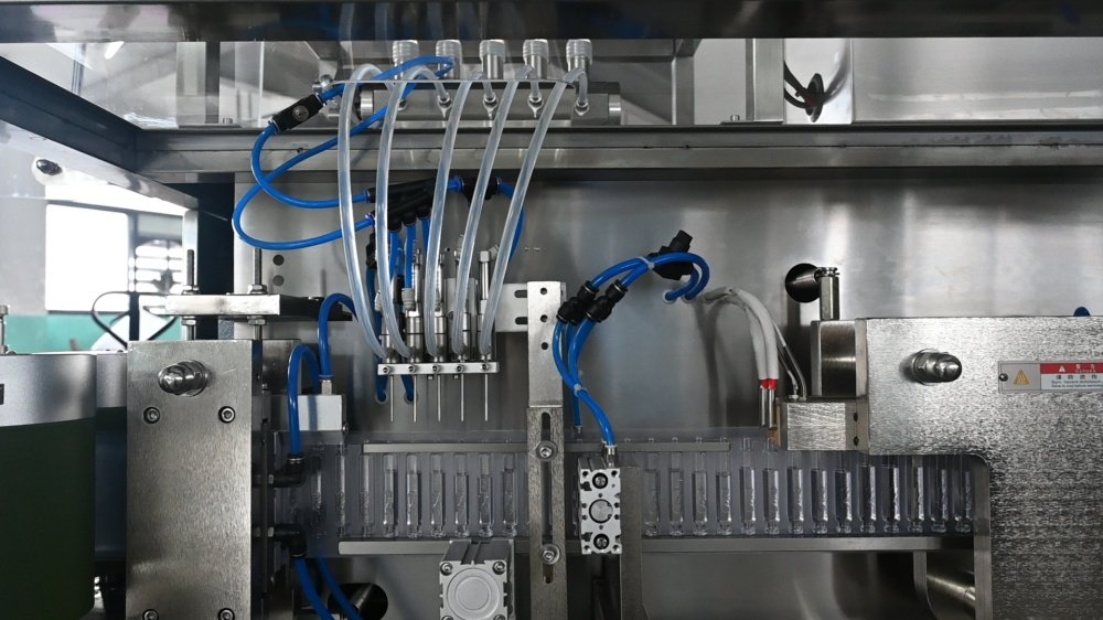 Case Study: Argentine Client Bautita Places Order for Plastic Ampoule Filling Machine with Finetech 4 316L Filling Head